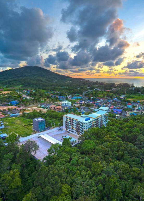 Happy Place Phuket Buitenkant foto
